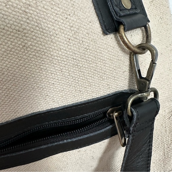 Stanley Street Crossbody Bag Backpack  Multicolor Fuzzy Day to Day Boho Hobo - Picture 10 of 16